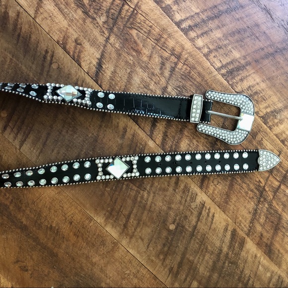 NWOT BUCKLE Rhinestone Belt - Picture 4 of 7